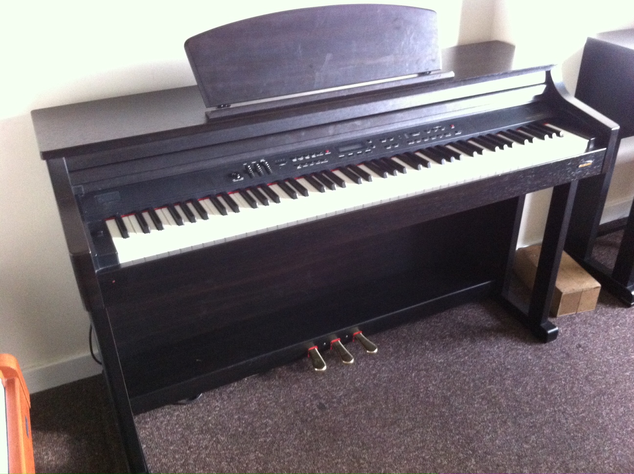 Second Hand Suzuki HP97 Digital Piano (Dark Rosewood)